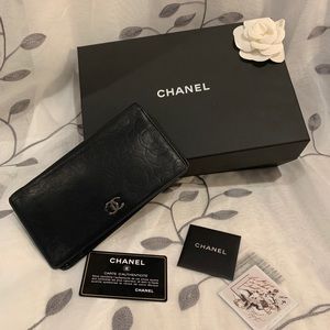 Chanel authentic camellia flower wallet